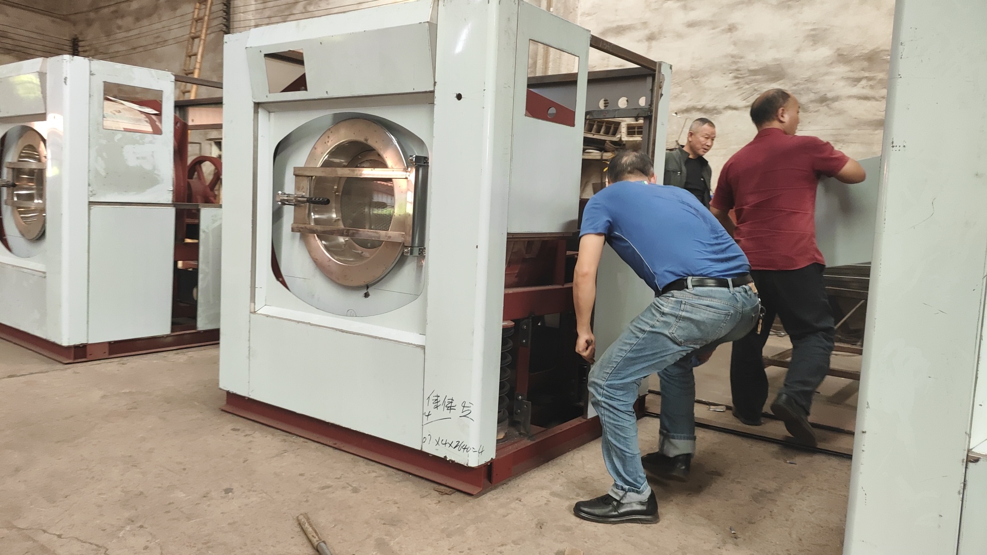 
知名企業(yè)為何選擇珠江洗滌？工業(yè)洗衣機(jī)助力醫(yī)院養(yǎng)老院高效洗滌方案
